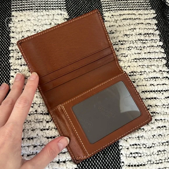 Coach Tan Leather Wallet NWOT - Picture 2 of 8